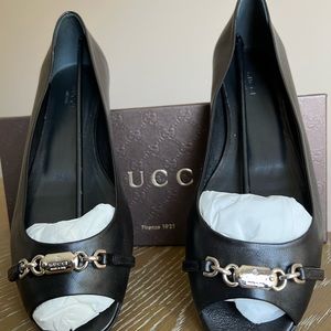Gucci Authentic Shoes Salandia Peep toe Flats.